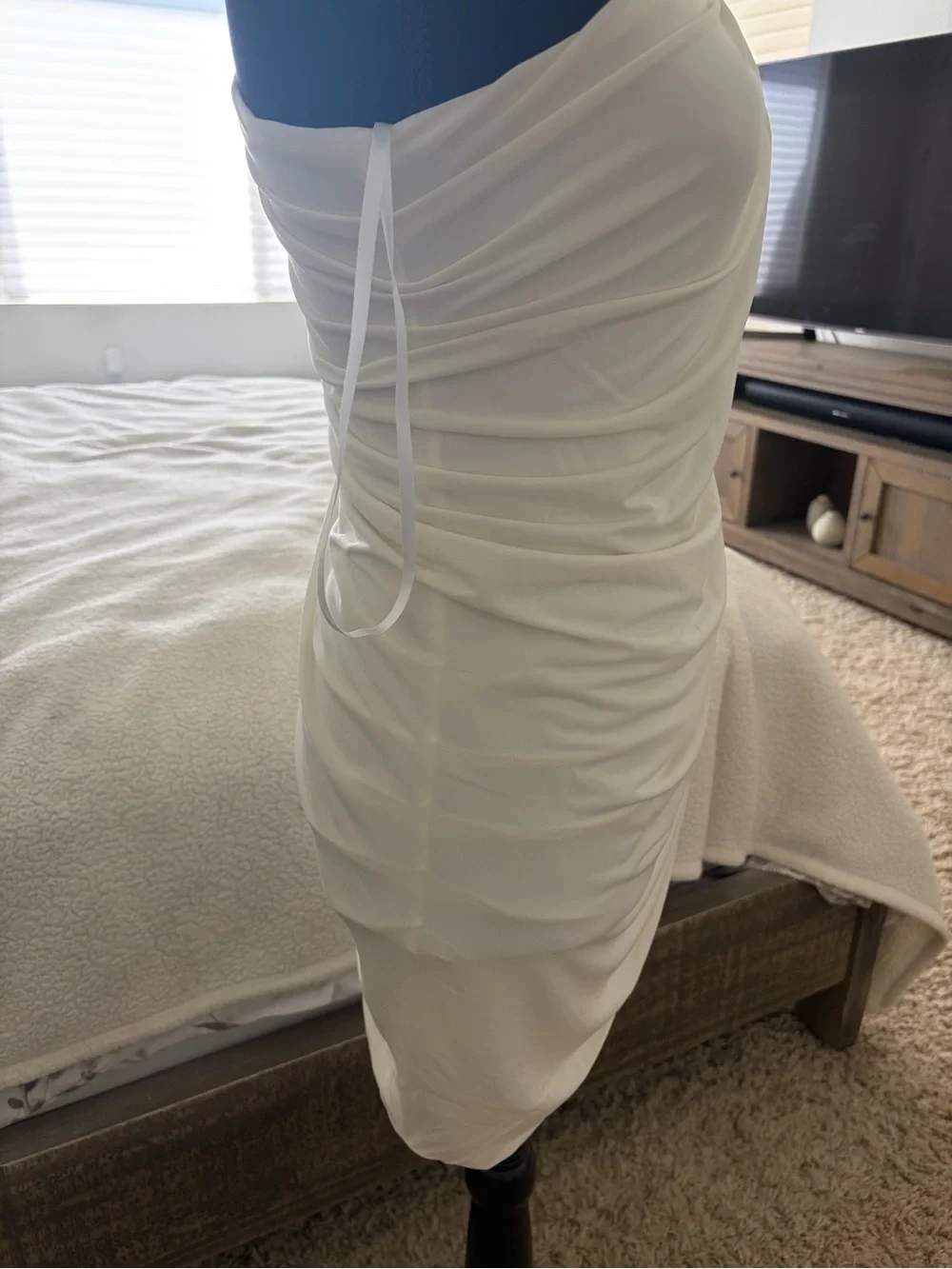 BCBG Max Azria One-Shoulder Goddess  Ivory Draped Womens Dress Small - Picture 3 of 6